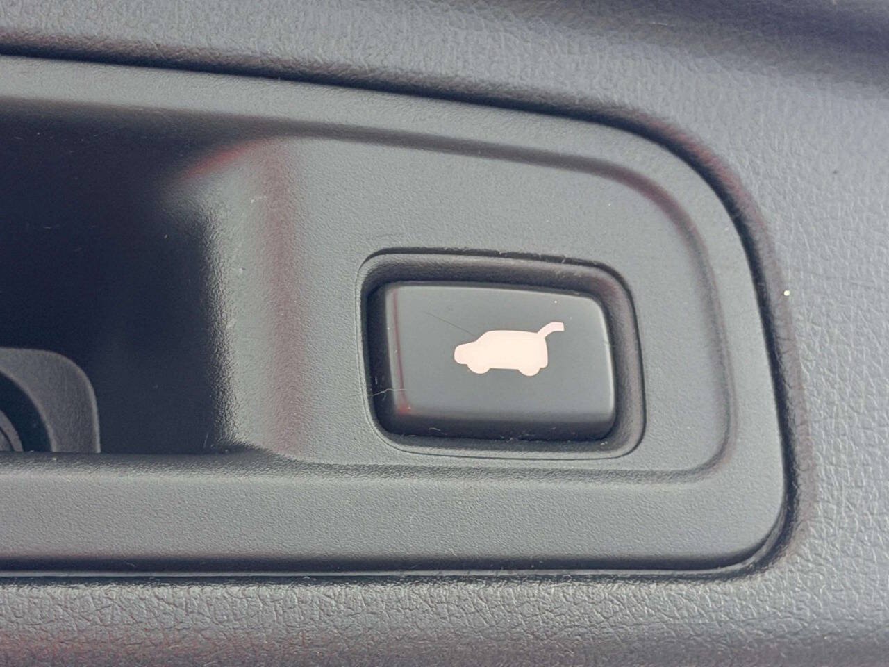 Used 2016 Honda Pilot Elite image 8