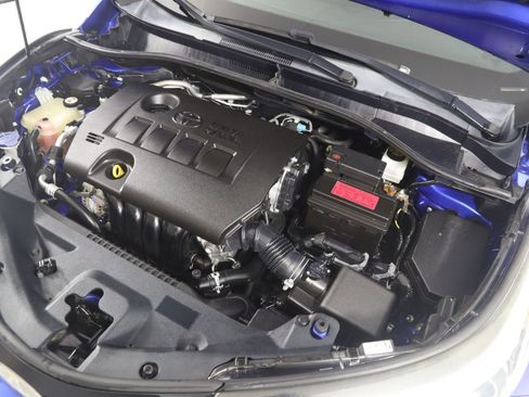 Used 2018 Toyota C-HR XLE FWD image 16