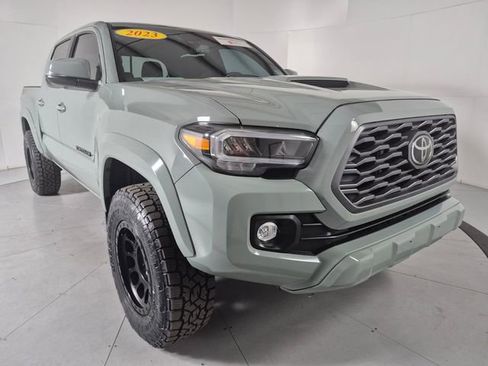 Certified 2023 Toyota Tacoma TRD Sport AWD/4WD image 6