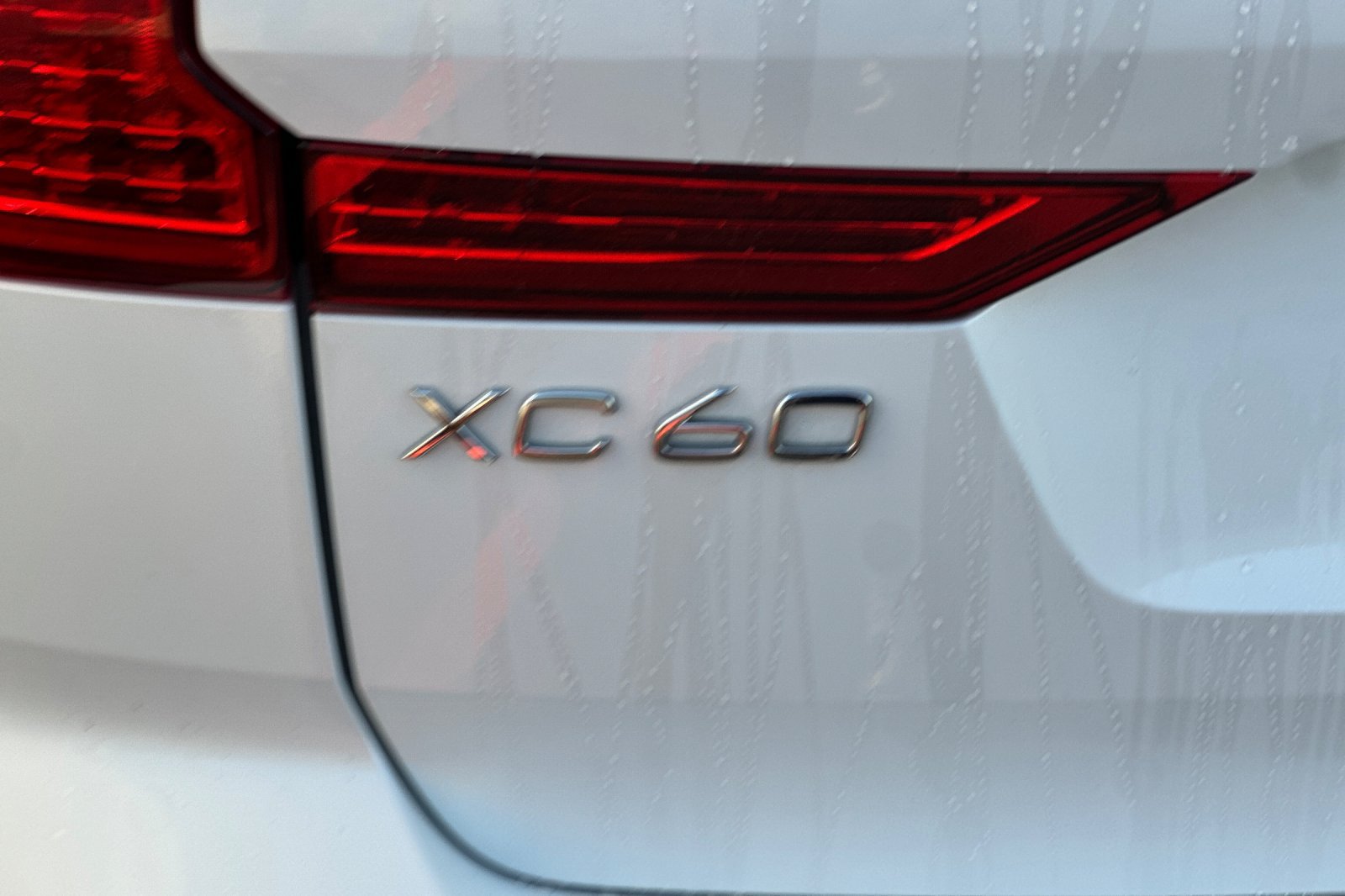 Certified 2024 Volvo XC60 T8 Plus AWD/4WD image 13