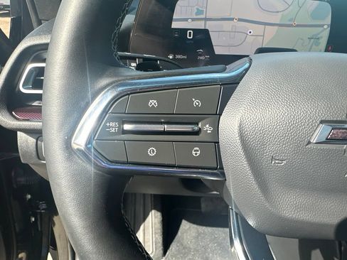 Certified 2026 Chevrolet Traverse Z71 w/ Enhanced Driving Package AWD/4WD image 11