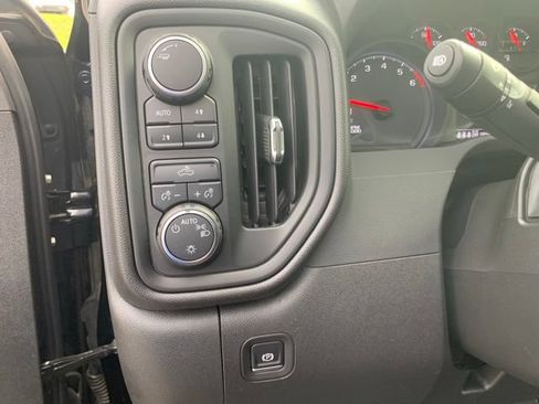 Used 2025 Chevrolet Silverado 1500 Custom Trail Boss AWD/4WD image 24