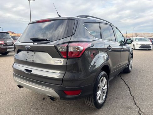 Used 2018 Ford Escape SE w/ SE Sync 3 Package image 5