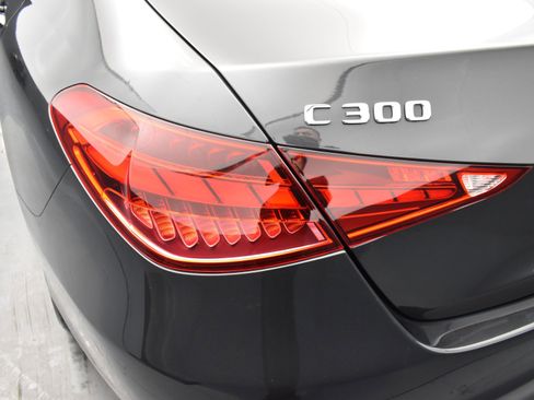 Used 2022 Mercedes-Benz C 300 4MATIC Sedan image 8