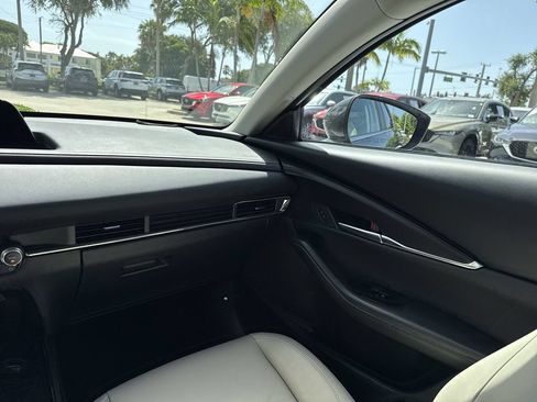 Used 2025 MAZDA CX-30 AWD 2.5 S w/ Preferred Package image 15