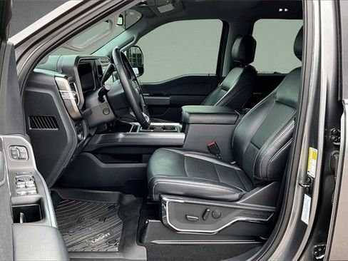 Certified 2024 Ford F250 Lariat w/ Lariat Ultimate Package image 25