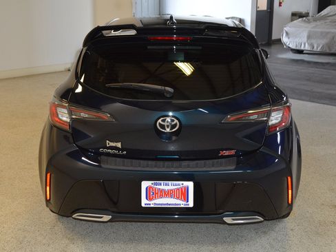 Used 2019 Toyota Corolla XSE FWD image 4