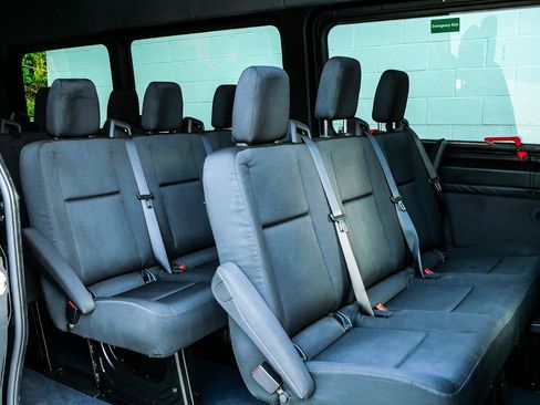 Used 2025 Mercedes-Benz Sprinter 2500 image 16
