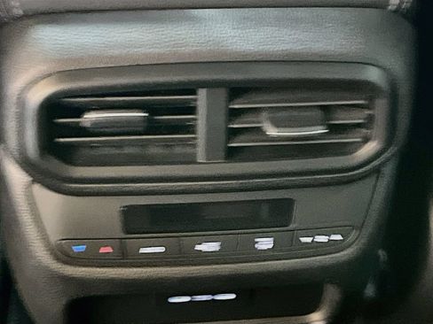 Used 2025 Honda Pilot EX-L image 24