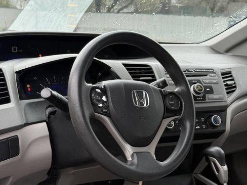 Used 2012 Honda Civic LX image 9