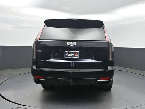 Used 2022 Cadillac Escalade ESV Sport w/ LPO, ONYX Package AWD/4WD image 37