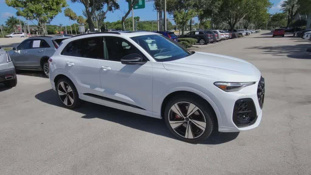 New 2026 Audi SQ5 Premium Plus AWD/4WD image 3