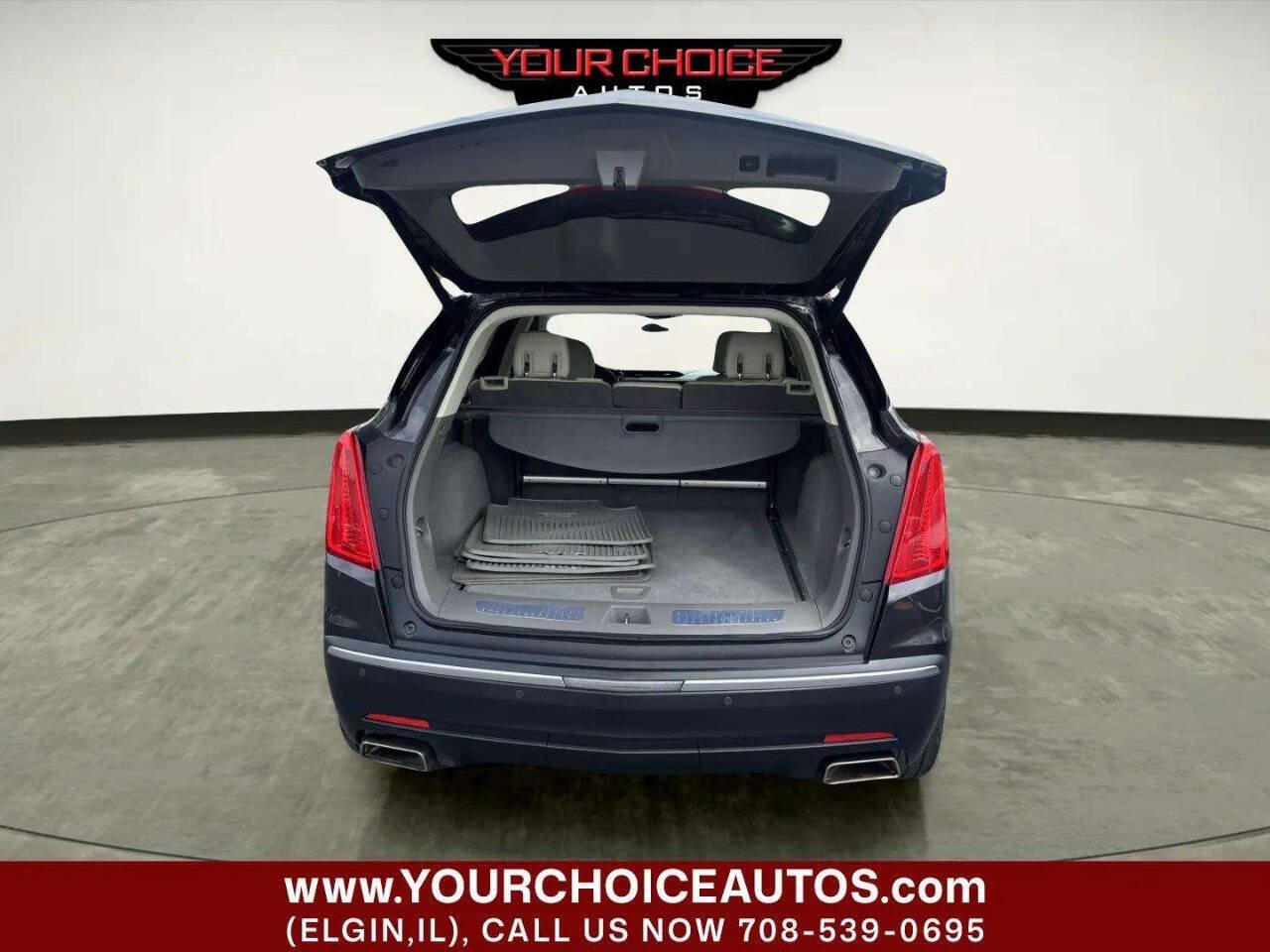 Used 2018 Cadillac XT5 Luxury w/ Driver Awareness Package FWD image 5