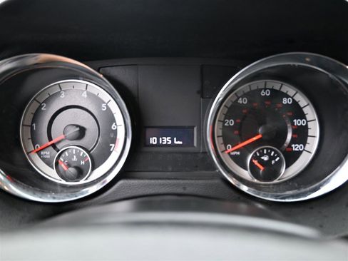 Used 2019 Dodge Grand Caravan SE w/ UConnect Hands-Free Group FWD image 15