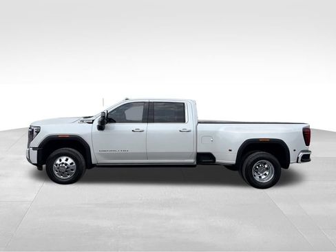 Used 2024 GMC Sierra 3500 Denali w/ Denali Reserve Package AWD/4WD image 13