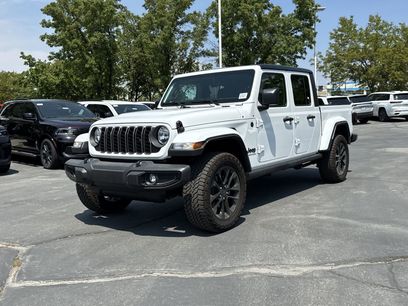 New 2025 Jeep Gladiator Sport
