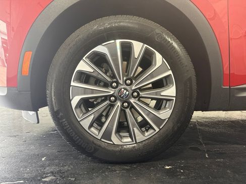 Used 2025 Buick Envision Preferred AWD/4WD image 6