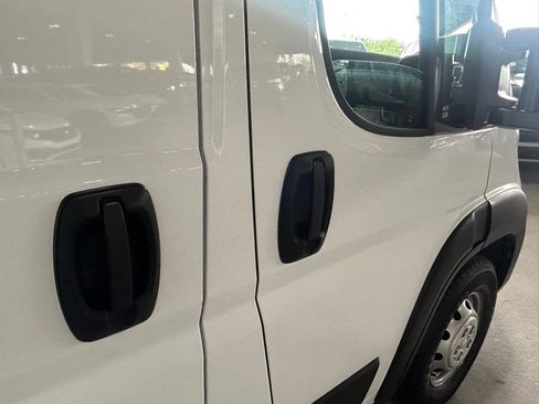 Used 2023 RAM ProMaster 2500 FWD image 12