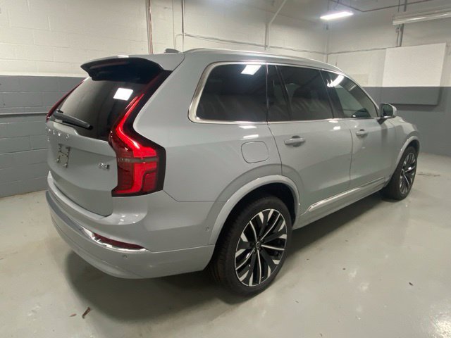 Used 2026 Volvo XC90 B6 Plus AWD/4WD image 3