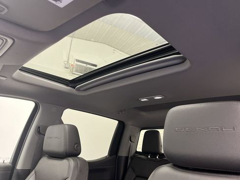 Certified 2020 GMC Sierra 1500 Denali w/ Denali Ultimate Package image 7