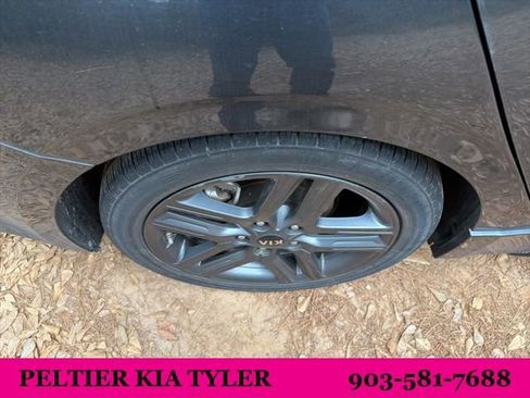 Certified 2021 Kia Forte GT-Line image 13