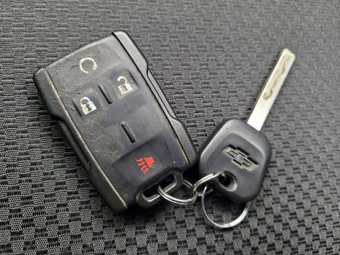 Used 2017 Chevrolet Silverado 1500 LT w/ All Star Edition image 32