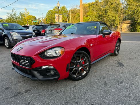 Used 2017 FIAT 124 Spider Abarth image 4