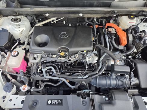Used 2023 Toyota RAV4 XSE AWD/4WD image 32