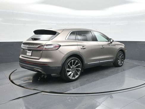 Used 2019 Lincoln Nautilus Reserve image 7