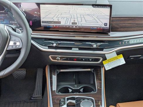 Used 2026 BMW X5 xDrive40i image 11