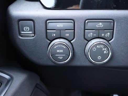 New 2026 Chevrolet Silverado 1500 LT w/ All Star Edition Plus AWD/4WD image 15