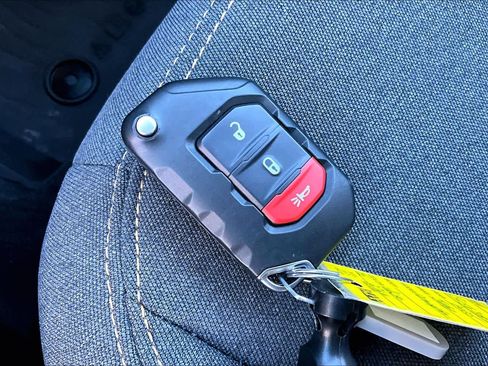 Used 2025 Jeep Wrangler Sport image 13