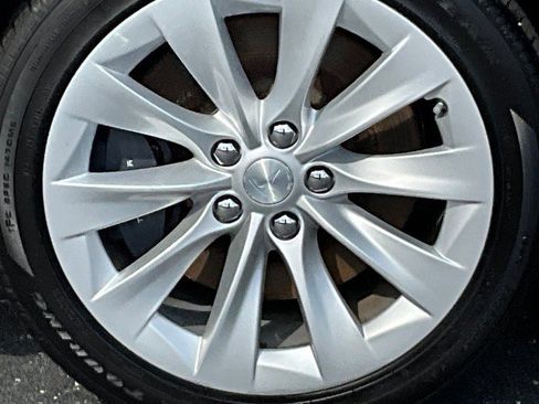 Used 2018 Tesla Model S 75D AWD/4WD image 9