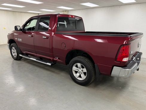 Used 2017 RAM 1500 Classic SLT image 3