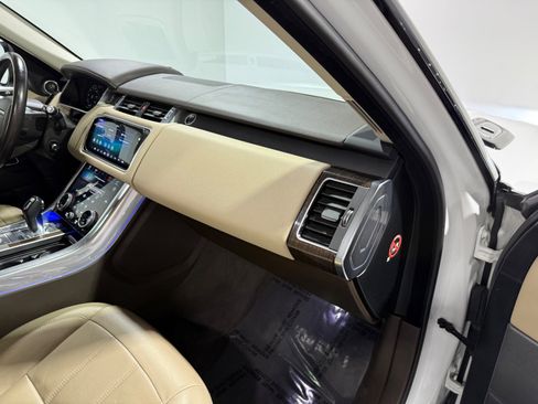 Used 2018 Land Rover Range Rover Sport HSE image 44