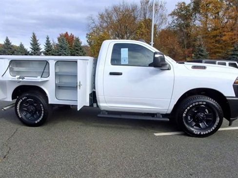 Used 2025 RAM 3500 Tradesman image 9