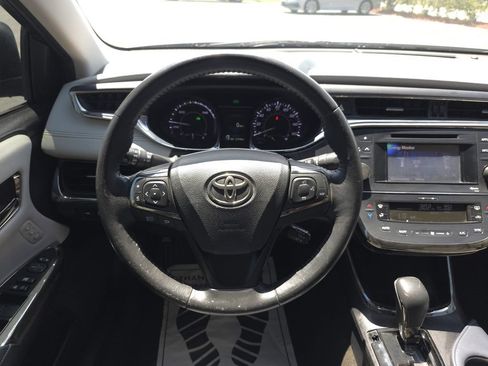 Used 2014 Toyota Avalon XLE Touring FWD image 20