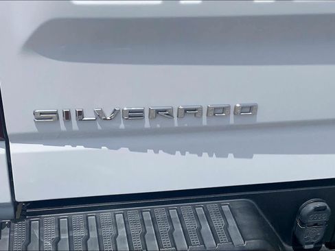 Used 2023 Chevrolet Silverado 1500 LT Trail Boss w/ Convenience Package II AWD/4WD image 31