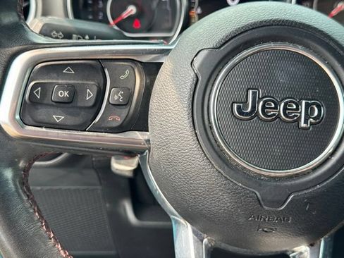 Used 2019 Jeep Wrangler Unlimited Rubicon w/ LED Lighting Group AWD/4WD image 33