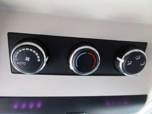 Used 2010 Chrysler Town & Country Limited w/ Entertainment Group #3 image 32