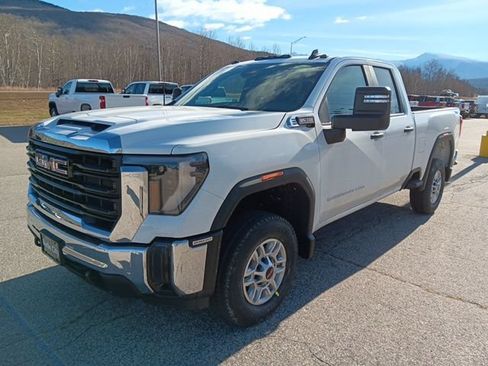 New 2026 GMC Sierra 2500 Pro w/ Convenience Package AWD/4WD image 3