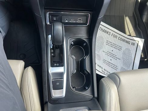 Used 2024 Subaru Ascent Limited w/ Technology Package AWD/4WD image 15