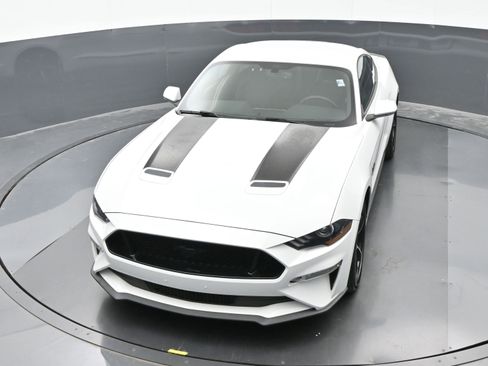 Used 2018 Ford Mustang GT image 28