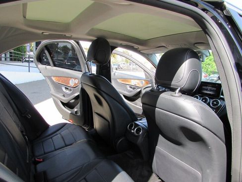 Used 2015 Mercedes-Benz C 300 4MATIC Sedan image 27