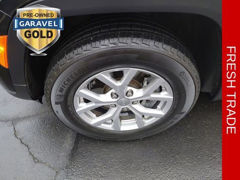 Used 2021 Jeep Grand Cherokee L Limited image 25