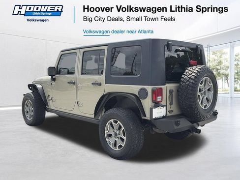 Used 2018 Jeep Wrangler Unlimited Rubicon w/ Connectivity Group AWD/4WD image 19