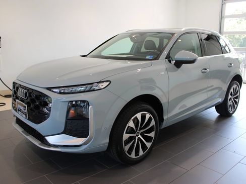 New 2026 Audi Q3 quattro 2.0T AWD/4WD image 11