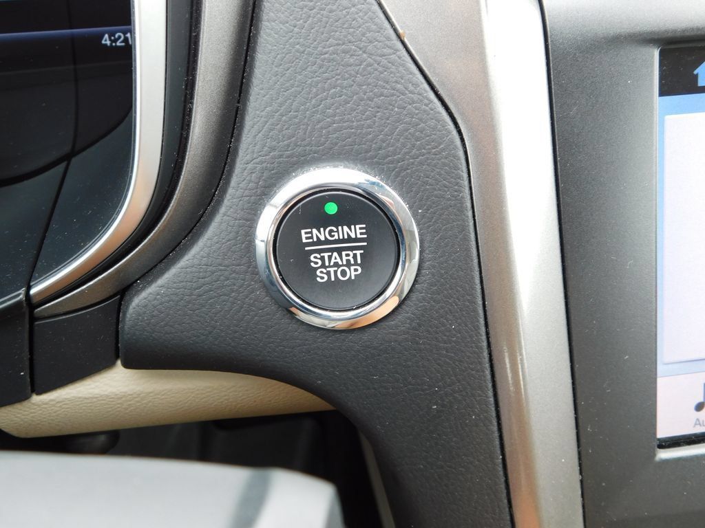 Used 2019 Ford Fusion SE FWD image 29