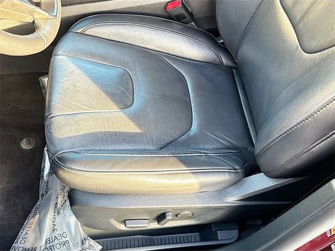 Used 2020 Ford Edge Titanium w/ Class II Trailer Tow Package image 16