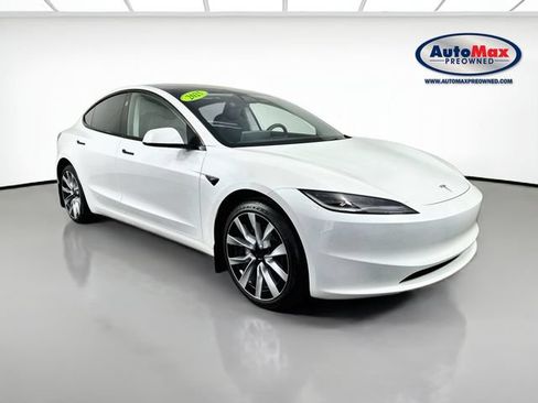 Used 2025 Tesla Model 3 Long Range RWD image 1